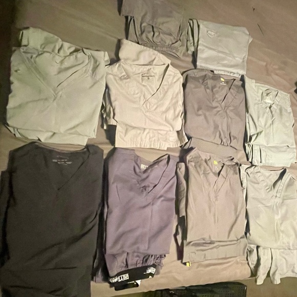 Scrubs - Picture 3 of 5